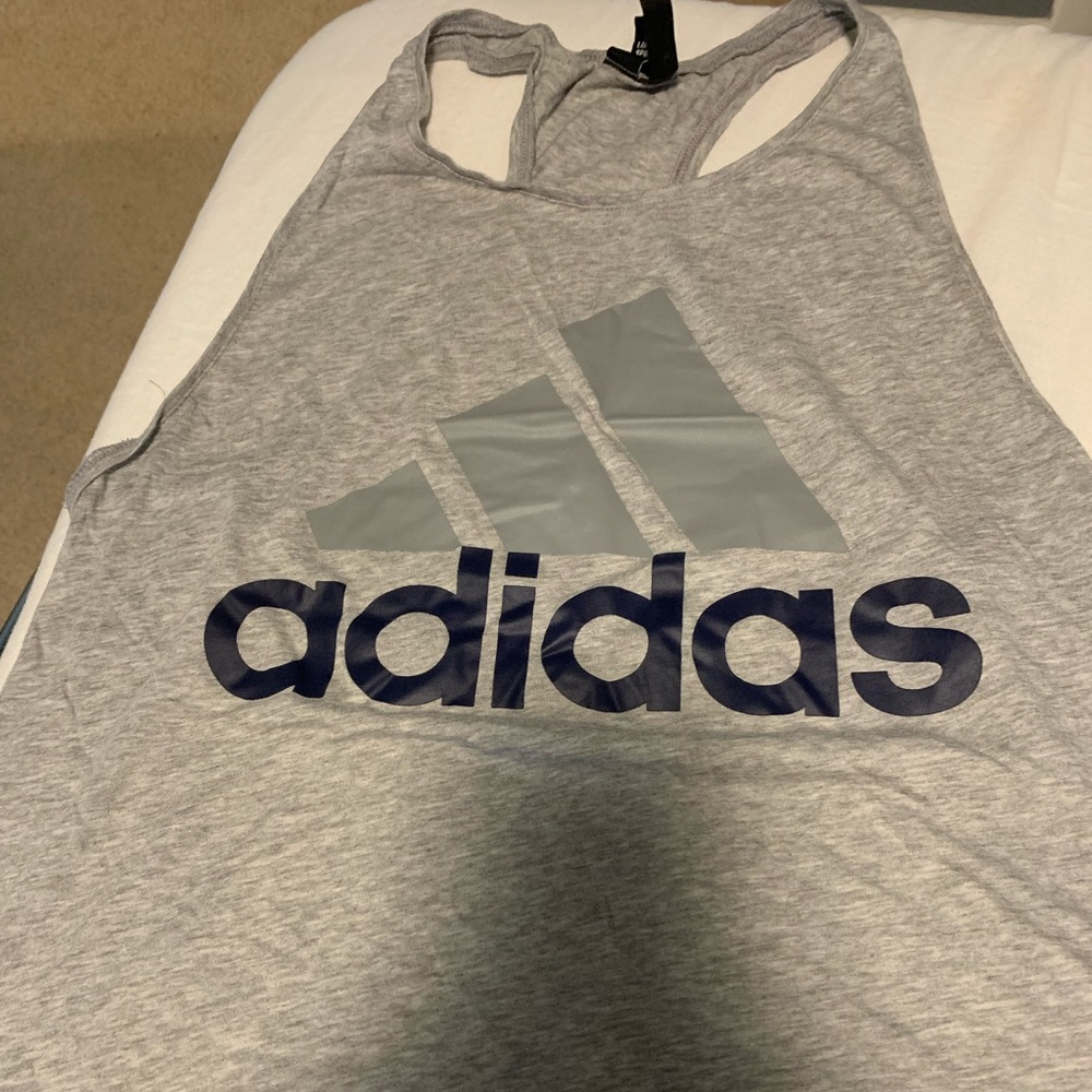 Women’s large adidas tank top like new